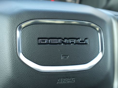 Used 2021 GMC Sierra 2500 Denali w/ Denali Ultimate Package image 28