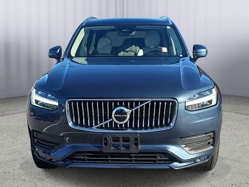 Used 2023 Volvo XC90 B5 Core w/ Protection Package Premier image 8