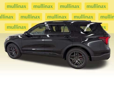 New 2026 Ford Explorer ST-Line w/ ST-Line Street Pack RWD image 10