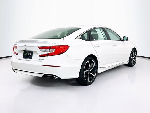 Used 2018 Honda Accord Sport image 9
