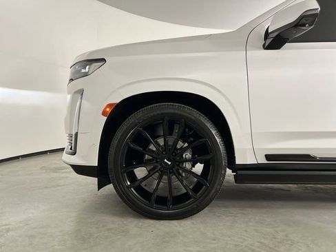 Used 2021 Cadillac Escalade ESV Sport Platinum w/ Heavy-Duty Trailer Package image 34