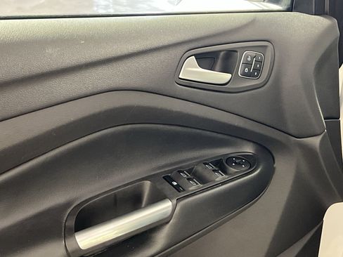Used 2019 Ford Escape Titanium AWD/4WD image 15
