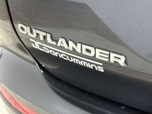 Used 2024 Mitsubishi Outlander SE FWD image 27