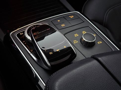 Used 2019 Mercedes-Benz GLE 400 GLE400 4MATIC w/ Premium 1 Package image 37