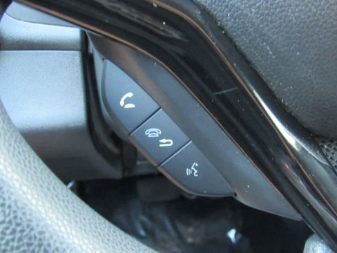 Used 2018 Honda HR-V LX image 33
