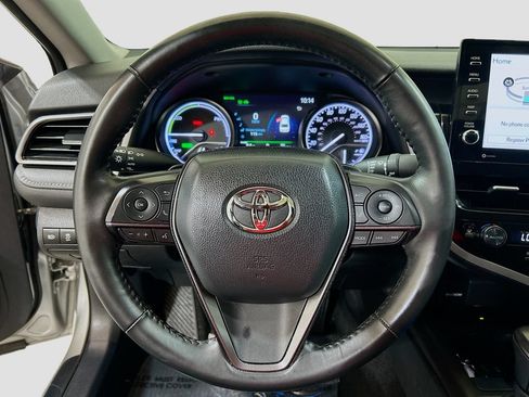 Used 2024 Toyota Camry XSE w/ Cold Weather Package FWD image 9