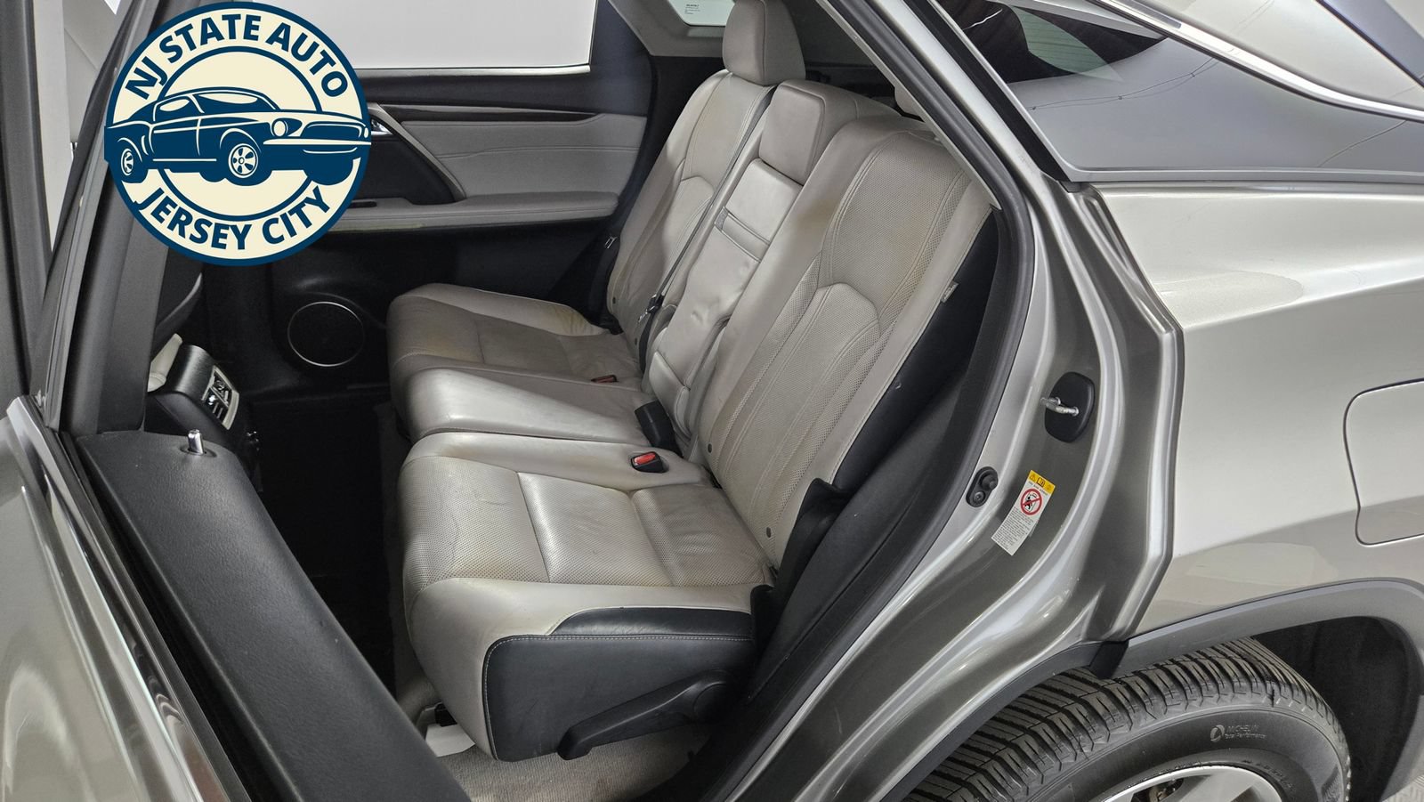 Used 2019 Lexus RX 350 AWD w/ Navigation Package image 29