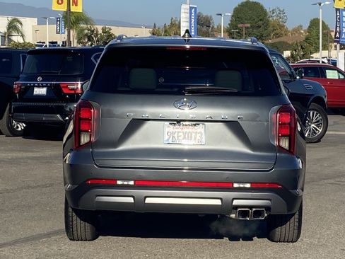 Used 2024 Hyundai Palisade SEL image 4