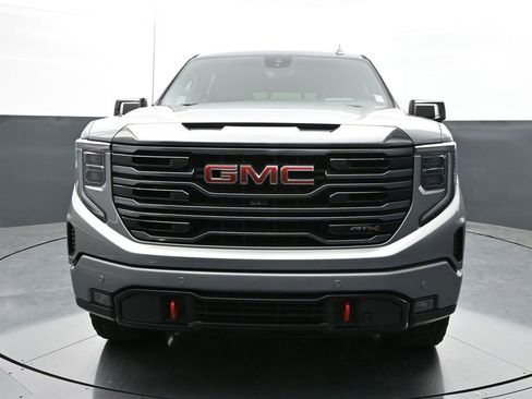 Used 2023 GMC Sierra 1500 AT4 w/ AT4 Premium Package AWD/4WD image 6
