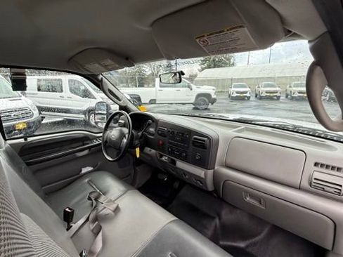 Used 2006 Ford F250 2WD Crew Cab Super Duty image 15