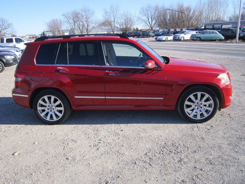 Used 2011 Mercedes-Benz GLK 350 4MATIC image 4