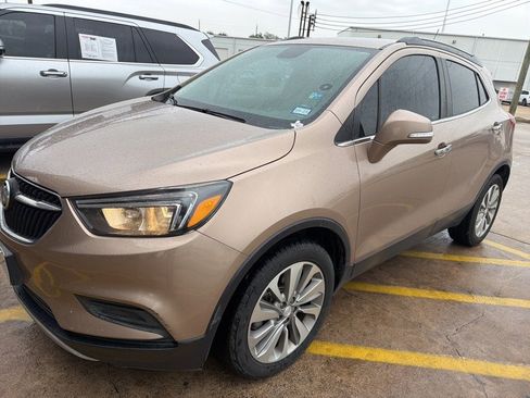 Used 2018 Buick Encore Preferred image 3
