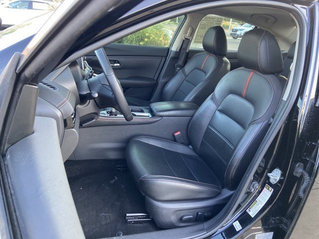 Used 2020 Nissan Sentra SR w/ Premium Package FWD image 18