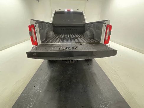 Used 2023 Ford F250 Lariat w/ Chrome Package AWD/4WD image 5
