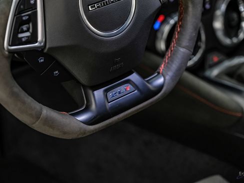 Used 2018 Chevrolet Camaro ZL1 RWD image 46