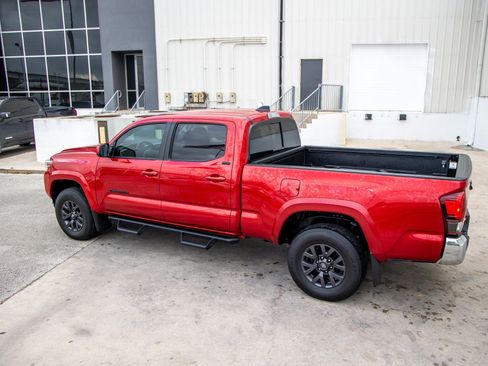 Used 2023 Toyota Tacoma SR5 image 10