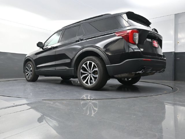 Used 2022 Ford Explorer ST-Line AWD/4WD image 35