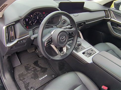 Used 2025 MAZDA CX-90 Plug-In Hybrid w/ Preferred image 9
