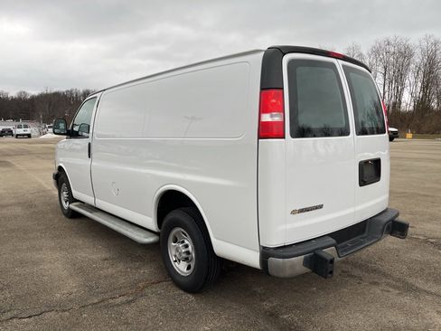 Used 2024 Chevrolet Express 2500 w/ Driver Convenience Package image 5