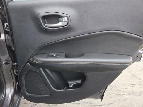 Used 2019 Jeep Compass Latitude w/ Popular Equipment Group image 23