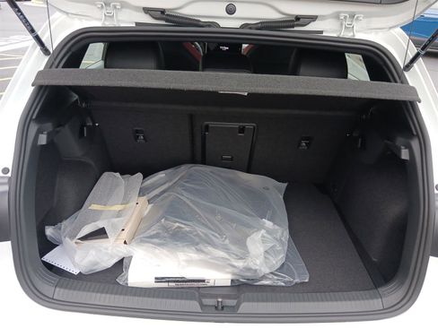 New 2025 Volkswagen GTI SE image 32