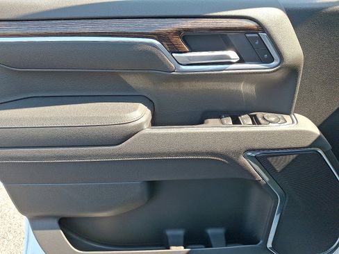 New 2026 GMC Sierra 1500 SLE w/ Preferred Package image 12