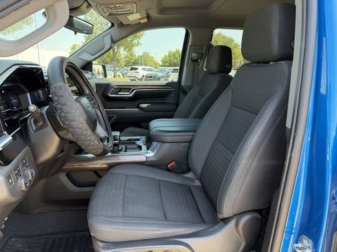 Used 2023 Chevrolet Silverado 1500 RST w/ Z71 Off-Road Package AWD/4WD image 24