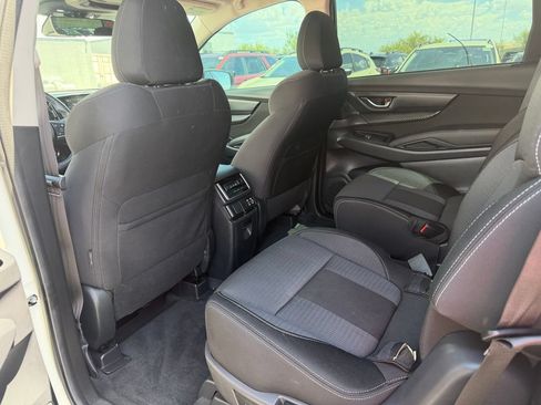 Used 2023 Subaru Ascent Premium w/ Convenience Package AWD/4WD image 6
