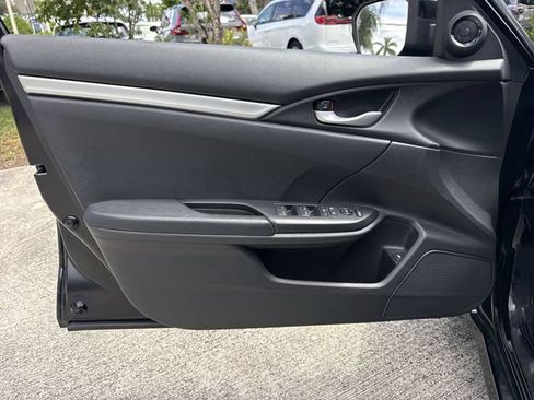 Used 2019 Honda Civic Sport image 13