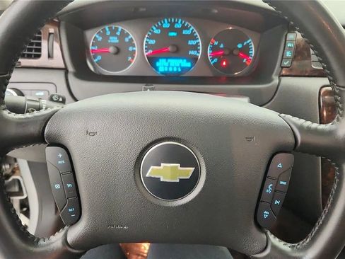 Used 2012 Chevrolet Impala LT w/ LT Sunroof Package FWD image 26