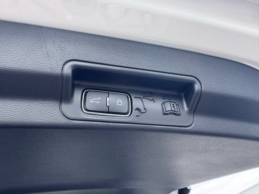 Used 2026 Ford Explorer ST AWD/4WD image 24