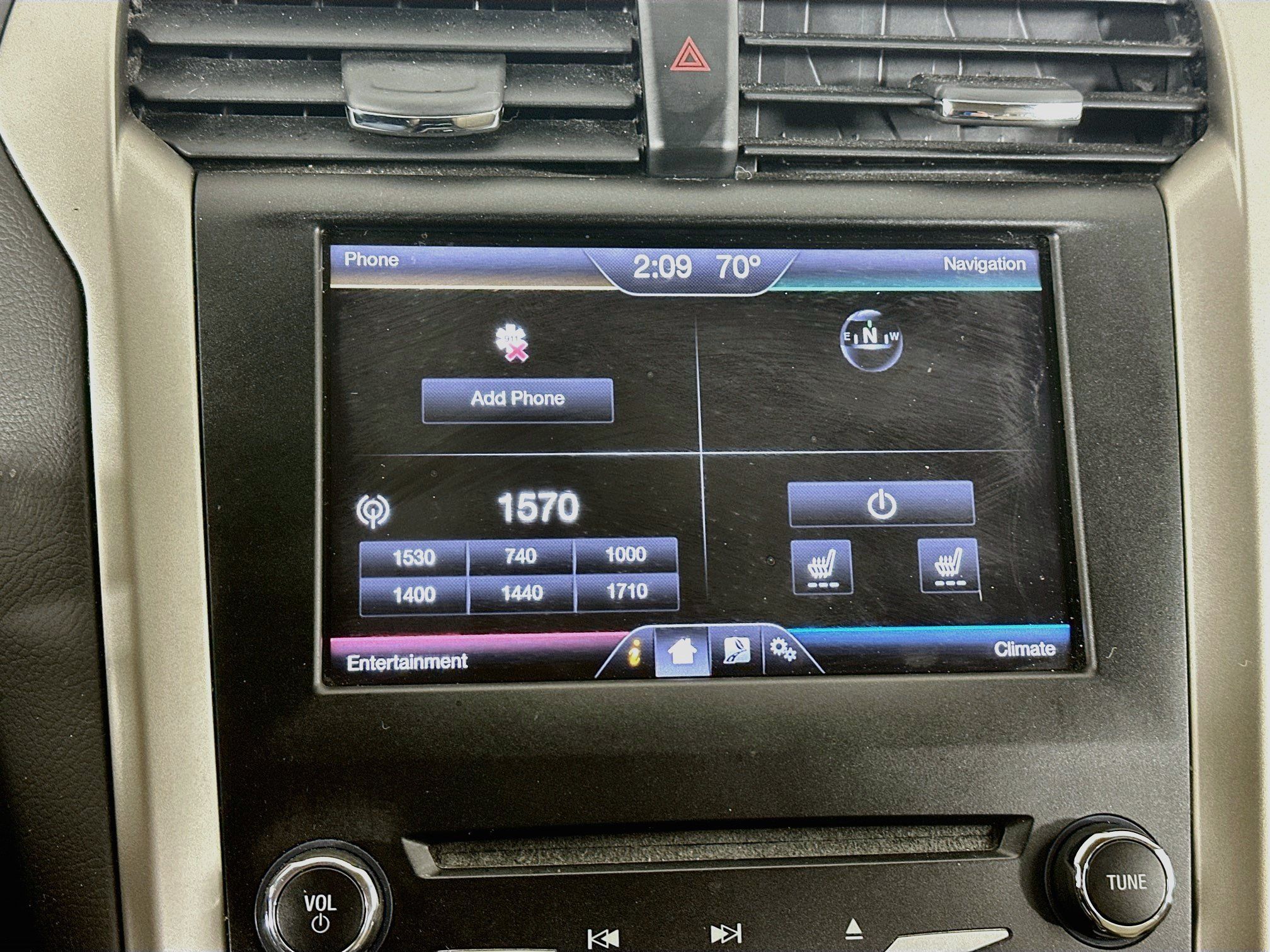 Used 2014 Ford Fusion SE w/ Equipment Group 502A FWD image 21