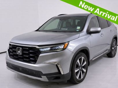 Certified 2025 Honda Pilot Touring
