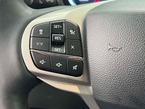 Used 2026 Ford Explorer Active w/ Active Comfort Package AWD/4WD image 27