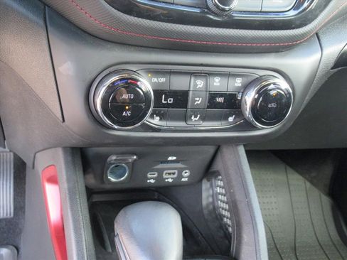 Certified 2023 Chevrolet TrailBlazer RS w/ Sun and Liftgate Package image 15