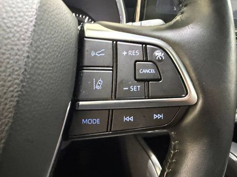 Used 2021 Toyota Highlander Platinum AWD/4WD image 18