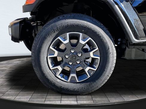 New 2026 Jeep Gladiator Mojave AWD/4WD image 11