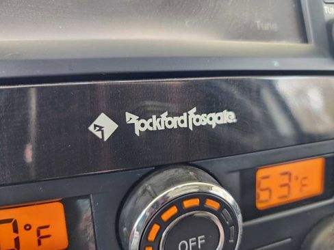 Used 2014 Nissan Titan SL w/ SL Moonroof Package image 24