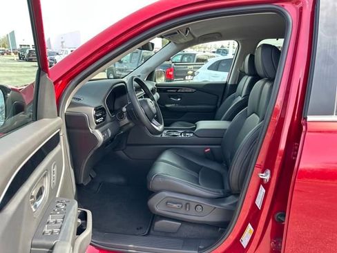 New 2025 Honda Pilot EX-L image 9