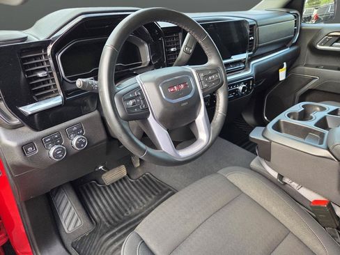 Used 2025 GMC Sierra 1500 SLE w/ X31 Off-Road Package AWD/4WD image 9