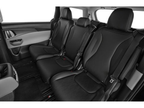 Used 2023 Kia Carnival LX FWD image 10