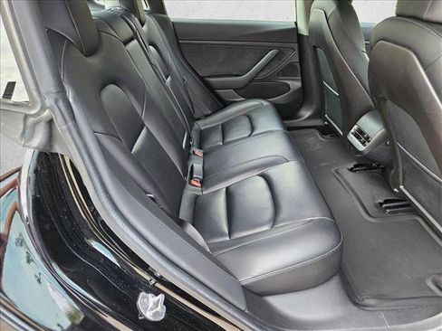 Used 2020 Tesla Model 3 Standard Range Plus image 21