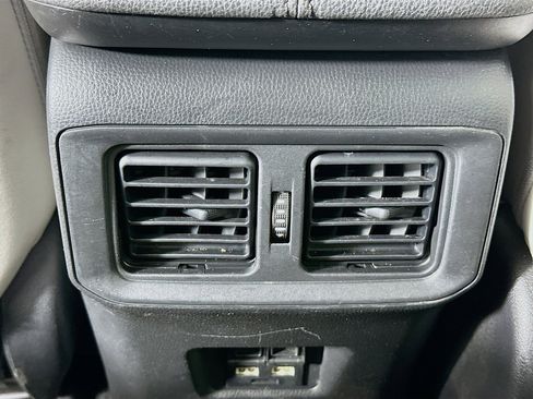 Used 2021 Toyota RAV4 XLE Premium image 34