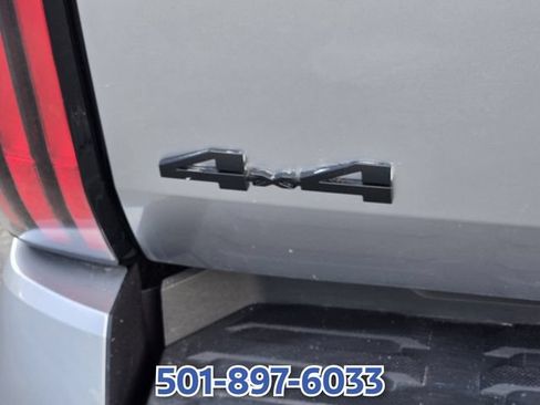 Used 2024 Toyota Tundra Platinum AWD/4WD image 18