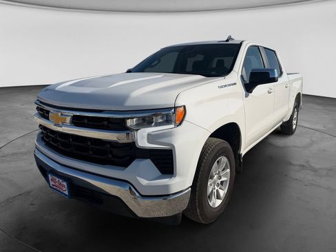 Used 2025 Chevrolet Silverado 1500 LT RWD image 9