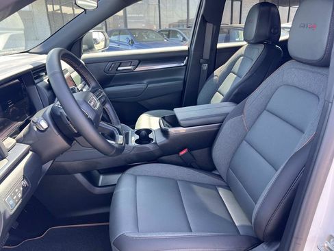 Used 2026 GMC Terrain AT4 AWD/4WD image 19
