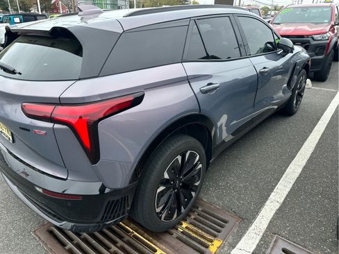 Used 2024 Chevrolet Blazer EV RS image 3