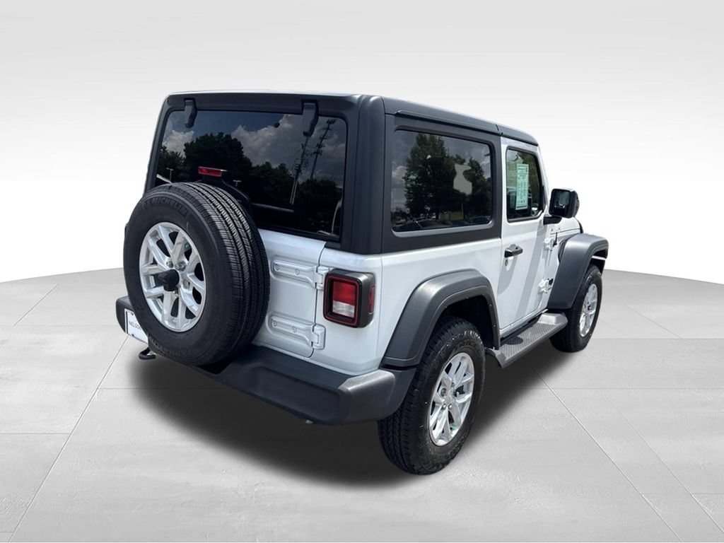 Used 2023 Jeep Wrangler Sport AWD/4WD image 7