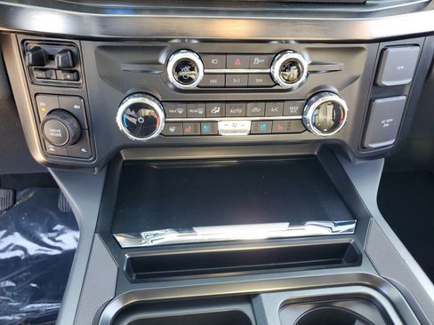 New 2026 Ford F350 Lariat w/ Black Appearance Package AWD/4WD image 16