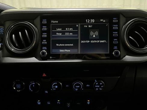 Certified 2020 Toyota Tacoma TRD Off-Road w/ Technology Package image 18